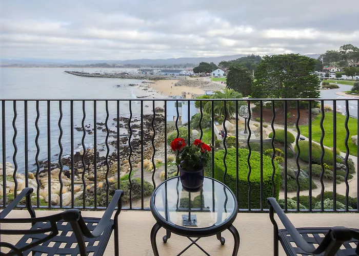 Monterey Bay Inn